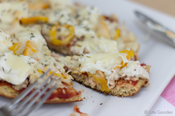 Skillet Pizza - Healthy, Easy & Delicious